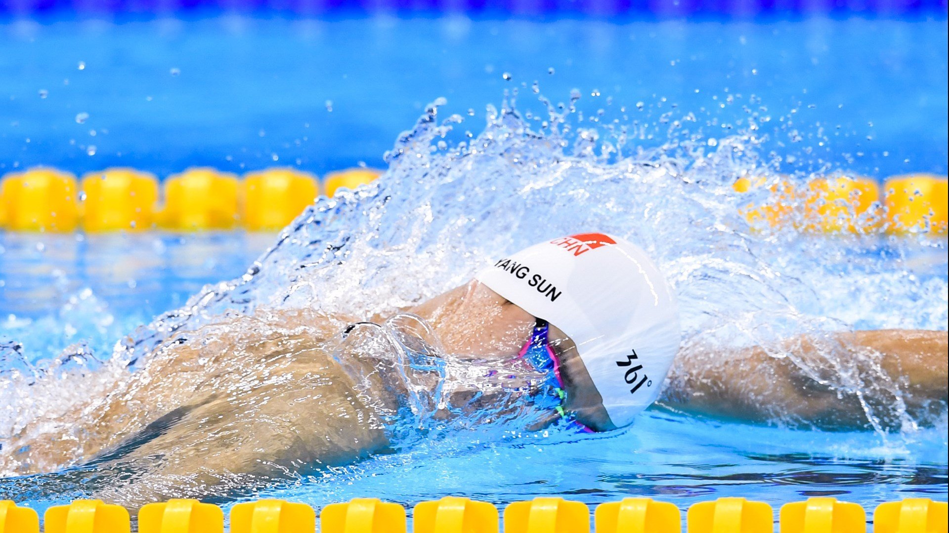 亚冠联赛中国足球战平 球迷热情高涨，亚冠中国球队战绩